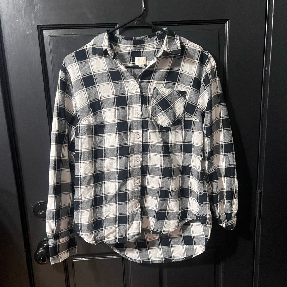 Black and White Plaid Button-Up Shirt
